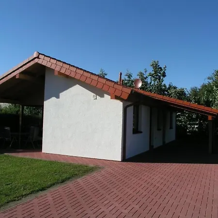 Holiday home M1 Mit Garten, Terrasse Und Carport
